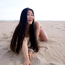 Petite Asian micro bikini model loves to tease
